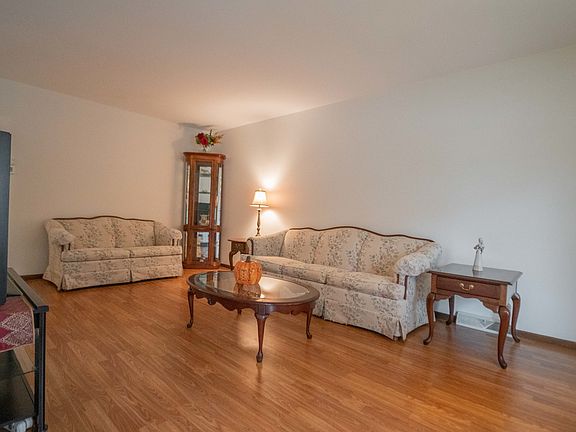 5th image of 11536 S South Ave #G