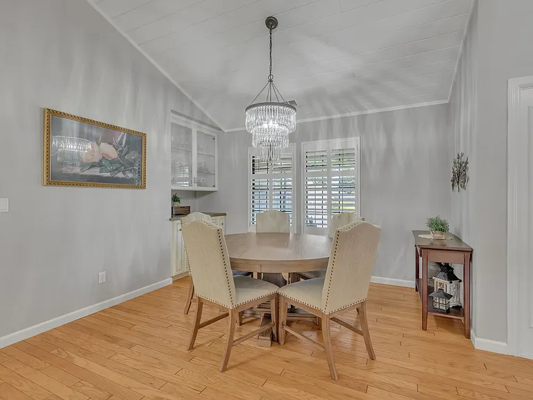 1856 Ridgeview Dr — Photo 8