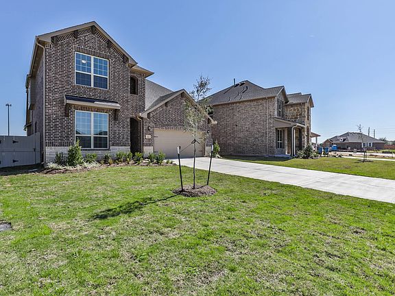 2nd image of 510 Kelley Green Ct