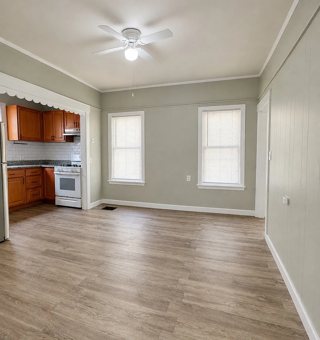 3 bed, 1200 sqft, $2,350 — Photo 4