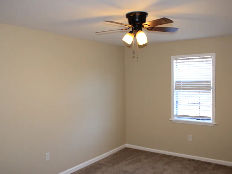 4104 Spencer St — Photo 12