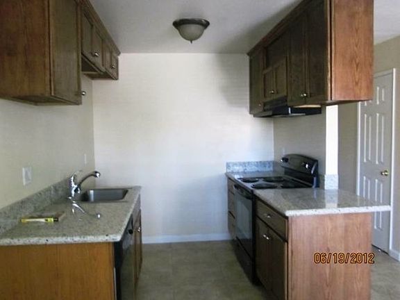 3rd image of 3308 Sherwood Ave APT 39