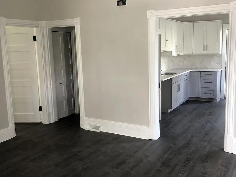 946 W Alexandrine St — Photo 16