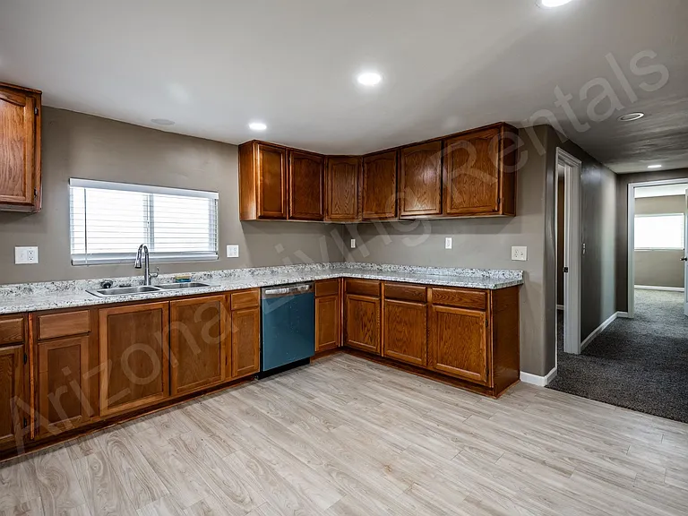 3939 N Aztec Rd — Photo 6