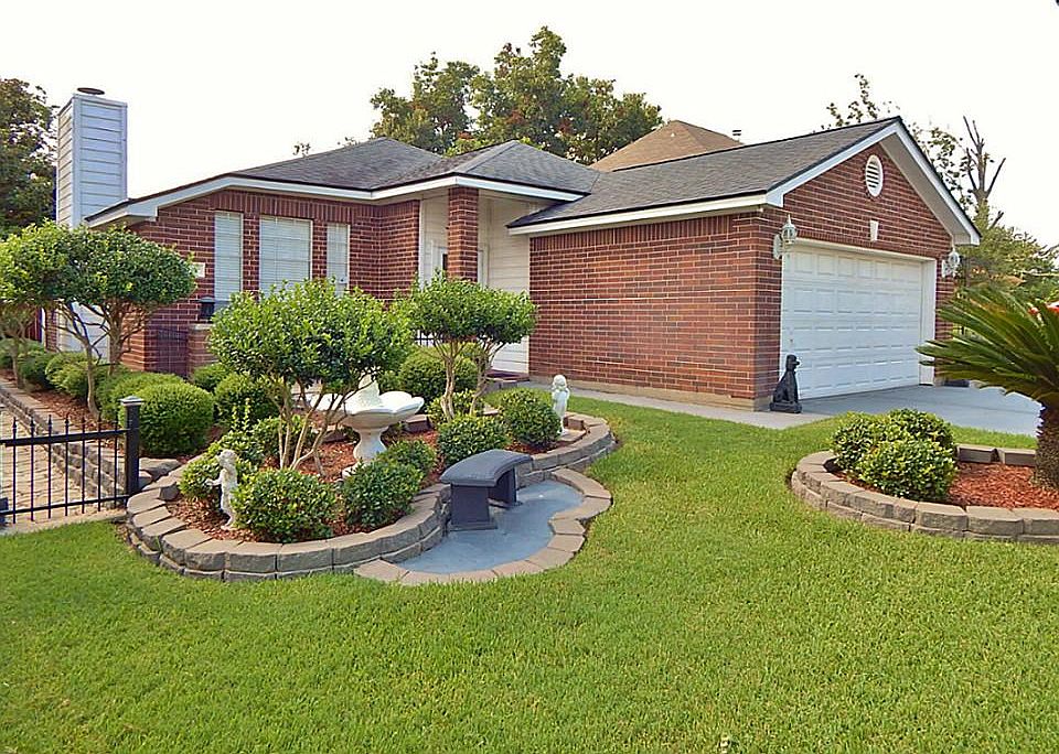 1st image of 343 Lake View Dr