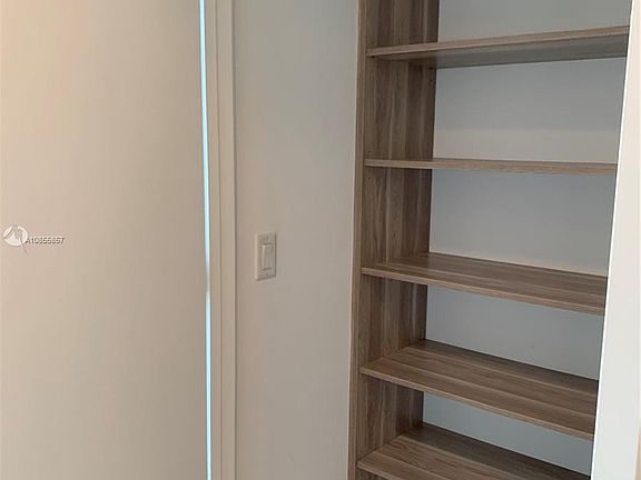 5th image of 17111 Biscayne Blvd Unit 601