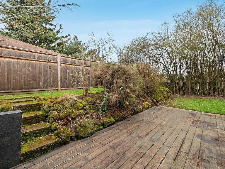 6358 NE 37th Ave — Photo 35