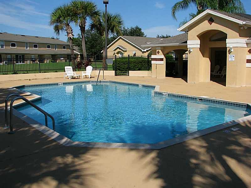 2nd image of 1224 Garden Isle Ct