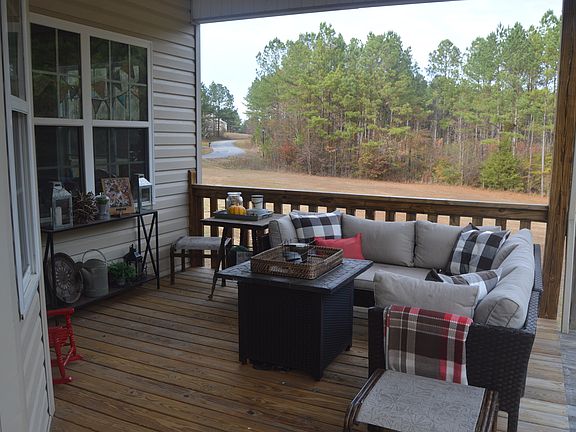 Covered seating area