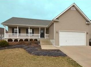 1101 Fox Run Trl, Platte City, MO 64079