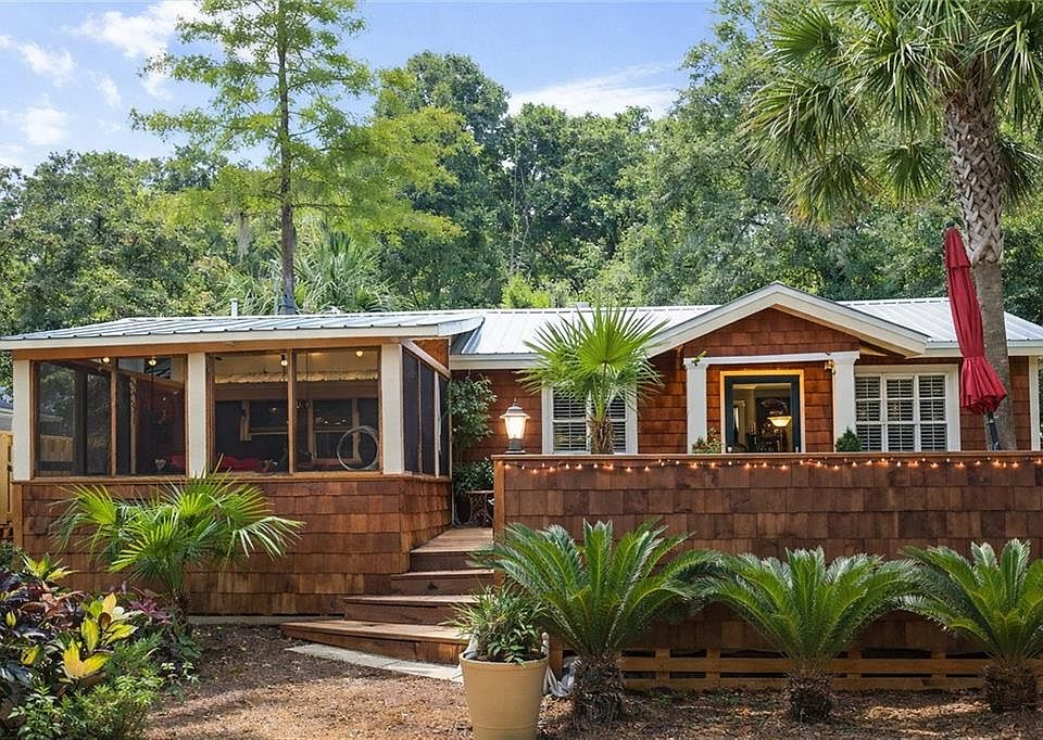 1st image of 2113 Old Military Rd