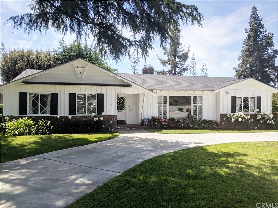 1st image of 2146 Country Club Dr