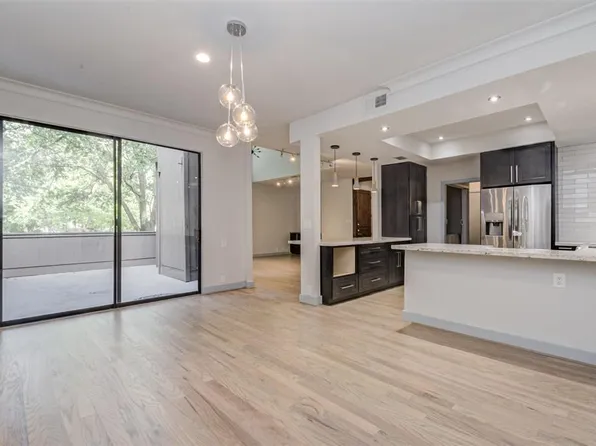 338 Litchfield Ln, Houston, TX 77024