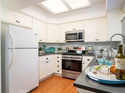 4752 Tiara Dr APT 103, Huntington Beach, CA, 92649