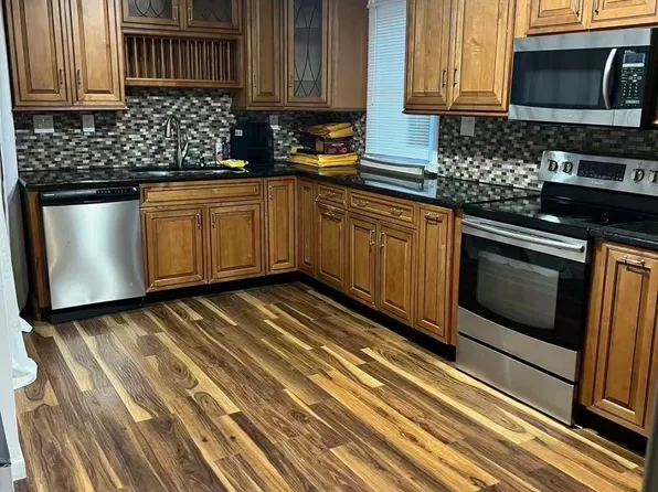 (undisclosed Address), Levittown, NY 11756