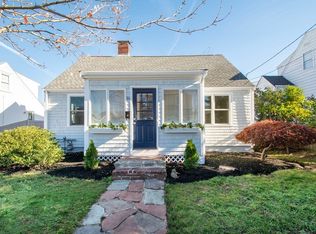 16 Massasoit Ave, Hull, MA 02045