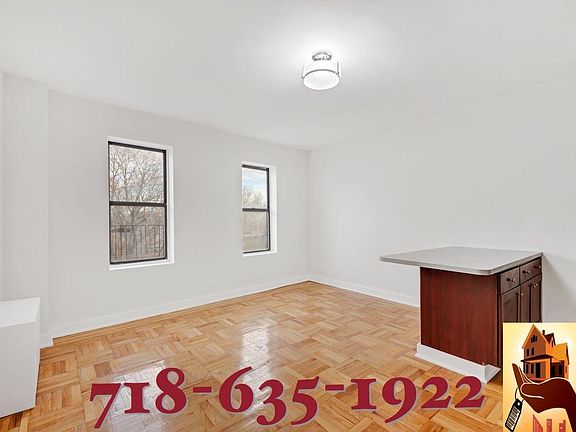 2nd image of 3275 Bainbridge Ave