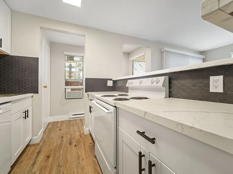 720 Lander Street — Photo 26