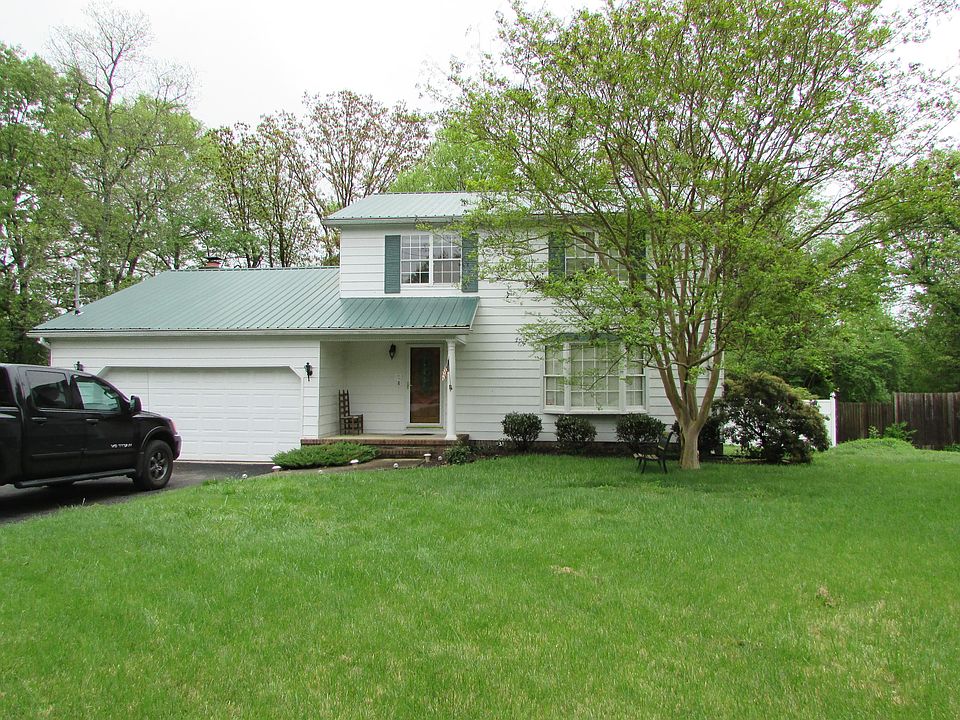 1st image of 8120 Thornwood Dr