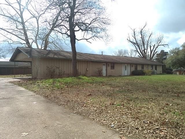 2nd image of 214 Rosewood Dr