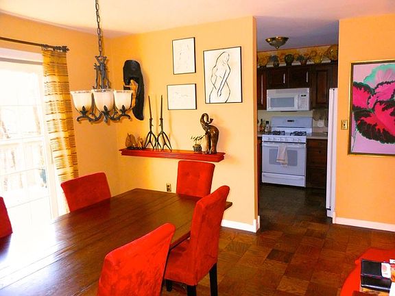 4th image of 517 Retreat Dr