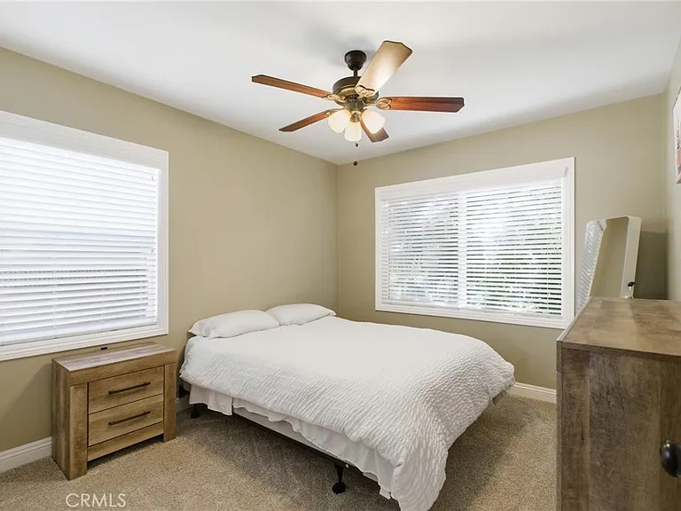 3403 Roxanne Ave — Photo 5