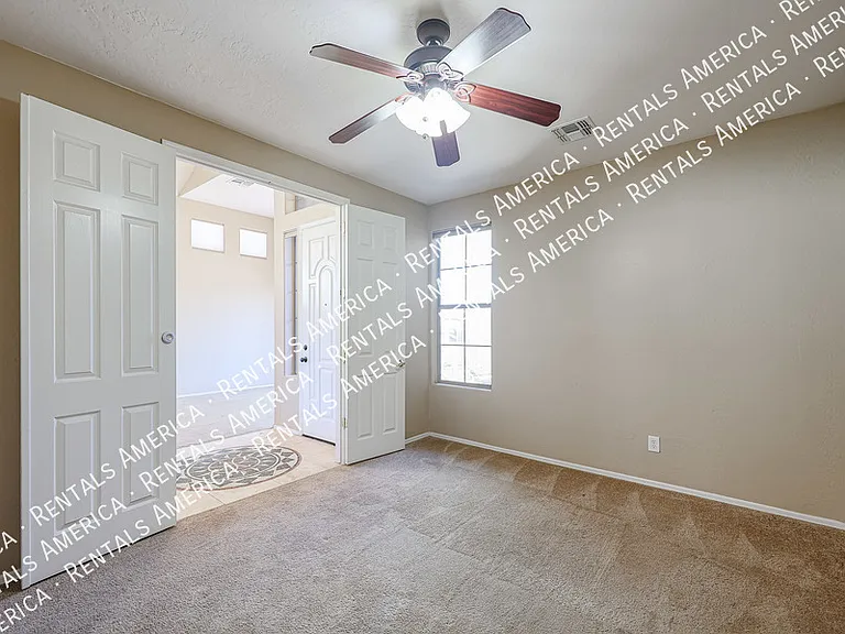 3117 W Espartero Way — Photo 8