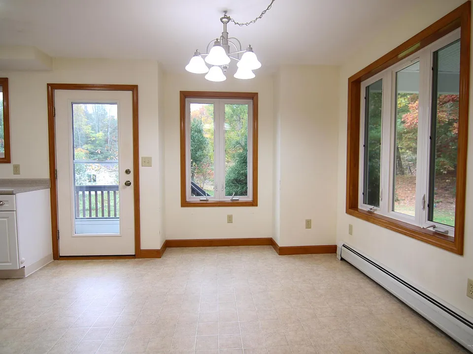 Dining area with access to Mahogany Deck