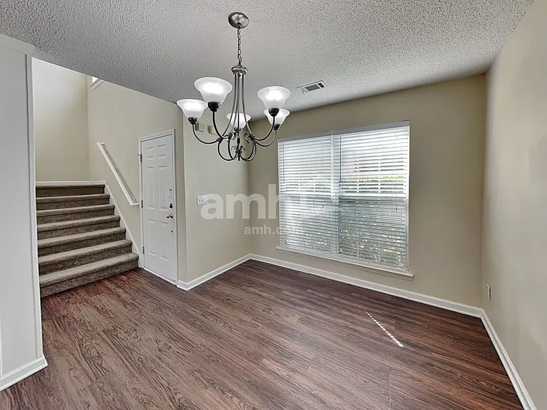7829 Village Pass — Photo 6