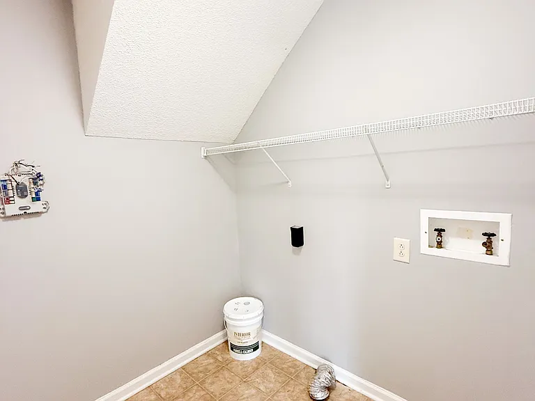 2604 Sugarhill Ct — Photo 8