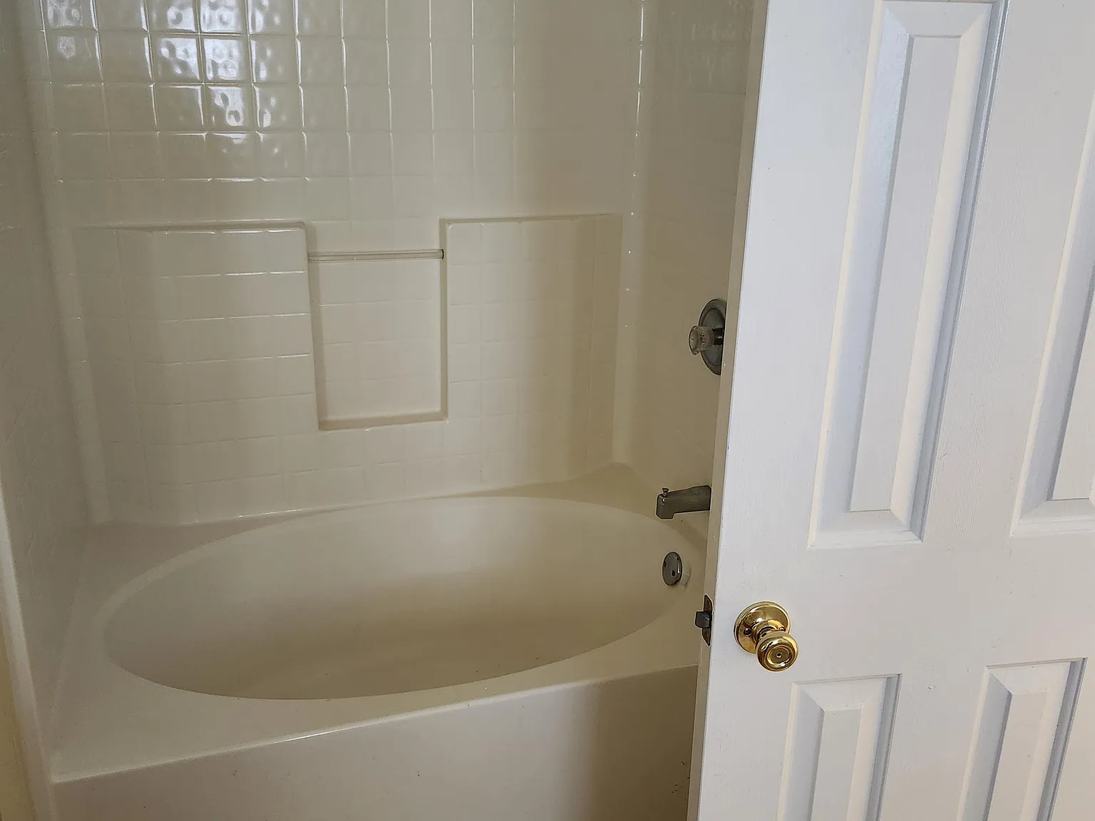185 Hunters Trace - 1 — Photo 4