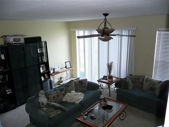 4th image of 8781 Christie Dr