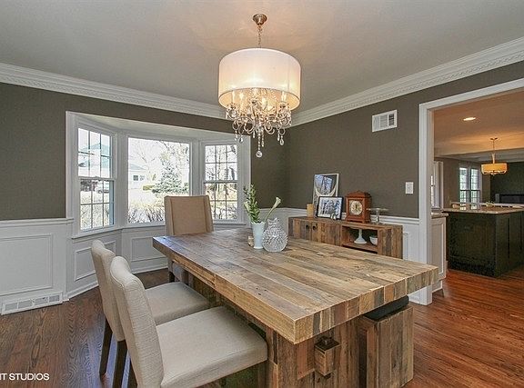 4th image of 1S785 Ironwood Ln