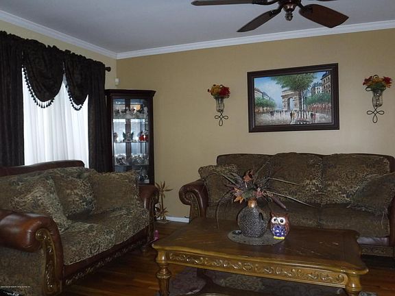 3rd image of 12 Brookfield Ave