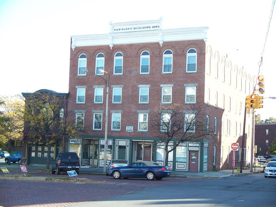 1st image of 79 Broadway APT 3B