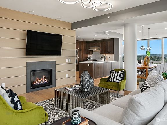 4th image of 500 106th Avenue NE #3805