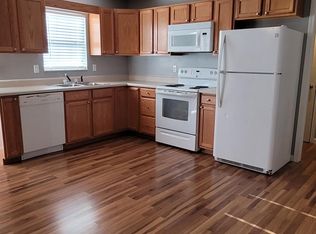 26 Fox Hollow Dr #28, Harrisburg, IL 62946