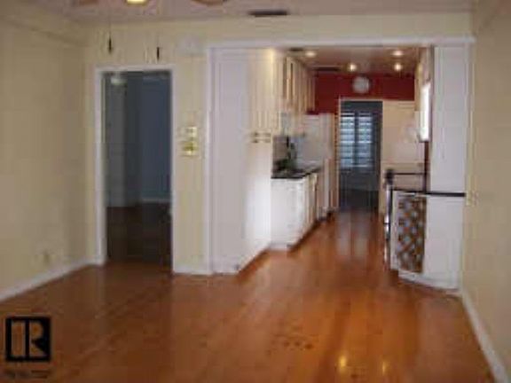 2nd image of 625 19th Ave NE