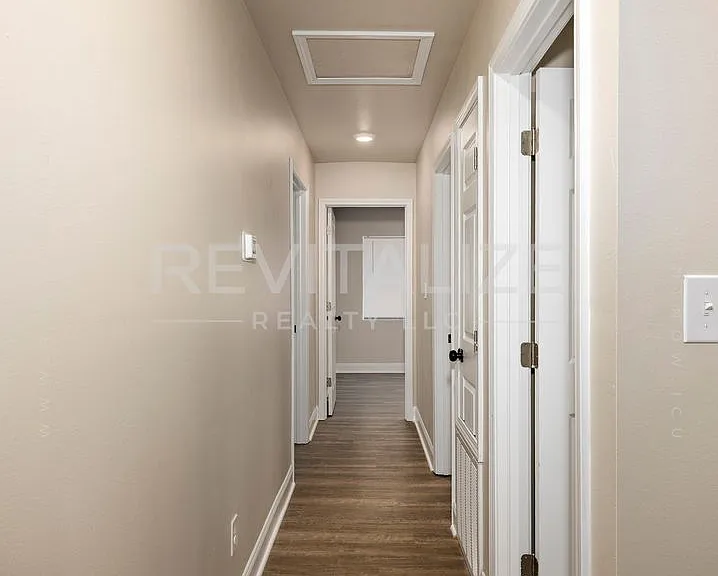 1704 McGill Ave — Photo 15