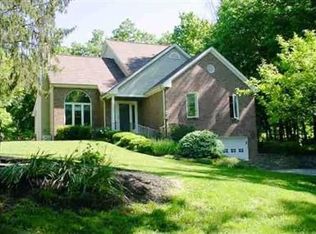 7662 Forest Rd, Cincinnati, OH 45255