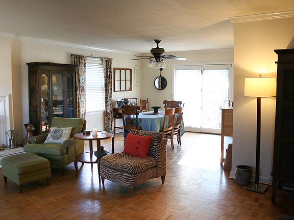 5th image of 1917 Sherwood Dr