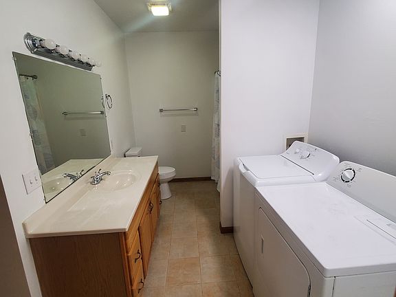 2nd image of 2507 Lincoln Ave
