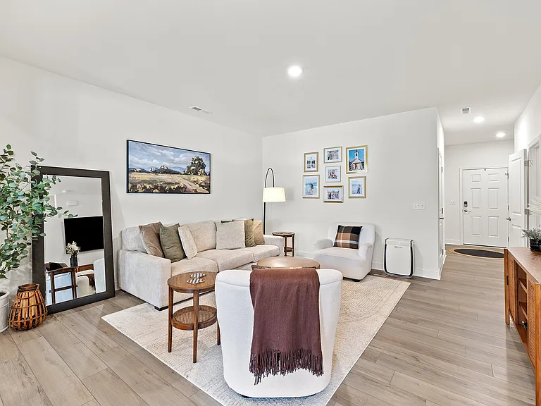 161 Wildflower Cir — Photo 9