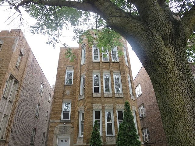 1st image of 8924 S Blackstone Ave