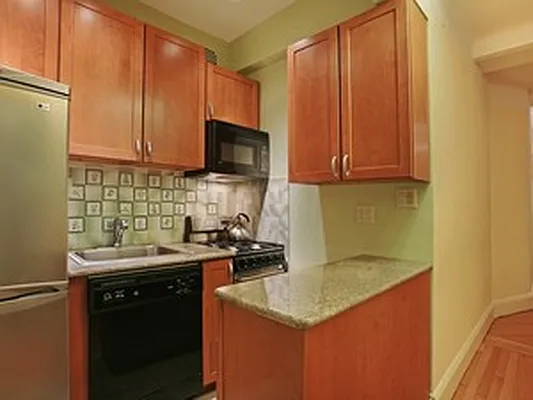 Sold by Citi Habitats | media 14