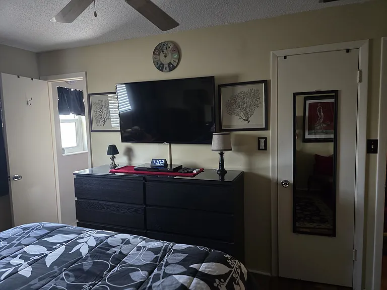 409 Manatee Ct #202 — Photo 5
