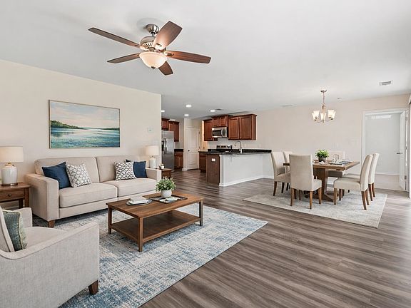 2nd image of 3151 Holly Loop