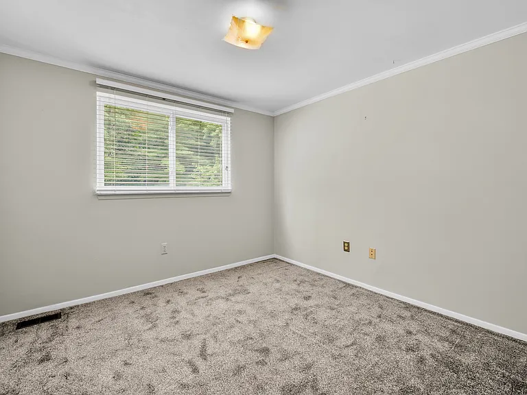 43615 Candlewood Dr — Photo 19