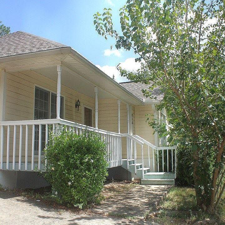 2nd image of 216 Lee Road 416