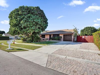 4387 Appian Way, Greenacres, FL, 33463